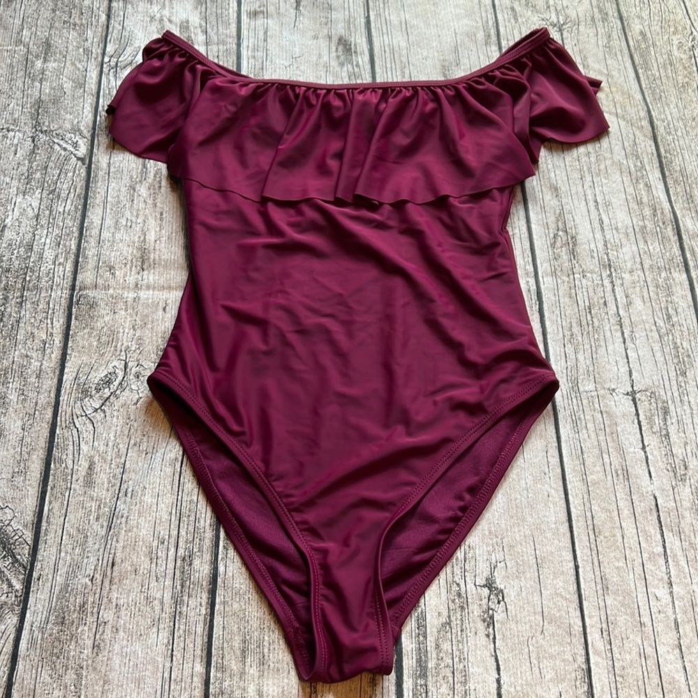 Maroon Cabana Del Sol off the shoulder 1 piece swimsuit size small - Picture 2 of 5